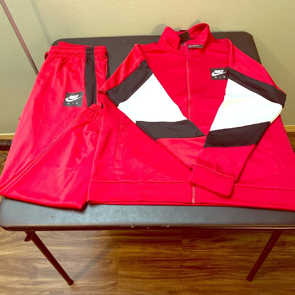 Nike air full sweat suit